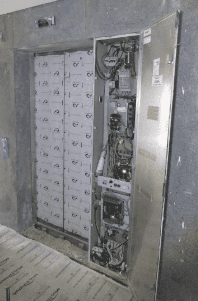 Quadro de comando do elevador sem casa de máquinas